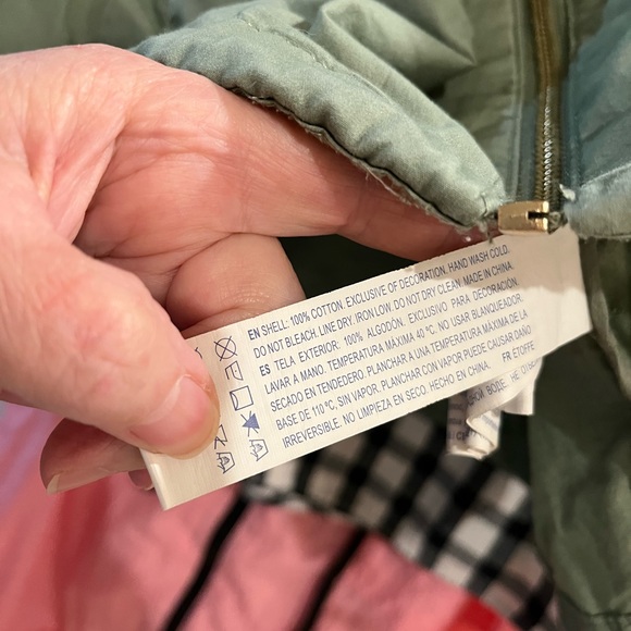 NWOT Forever 21 green lightweight coat size medium with gold hardware - Picture 11 of 11